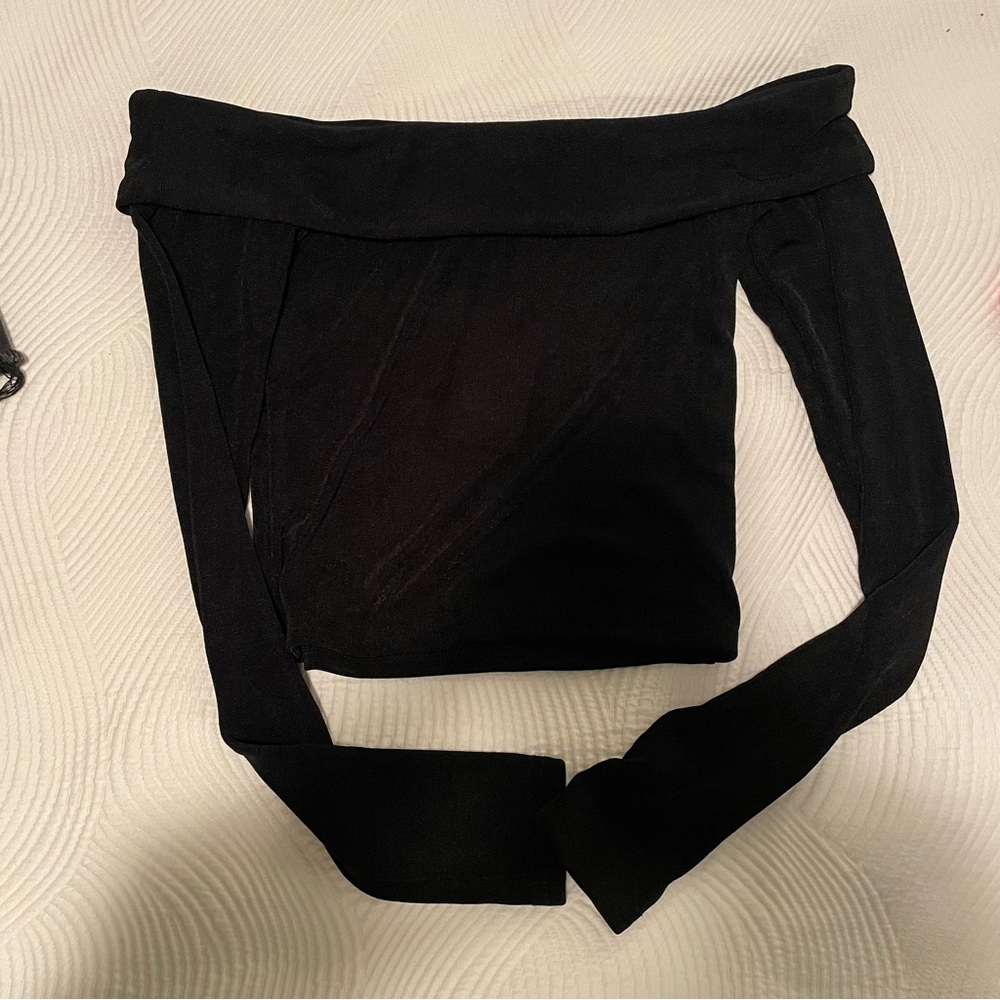 Edikted Sheer off shoulder black going out top